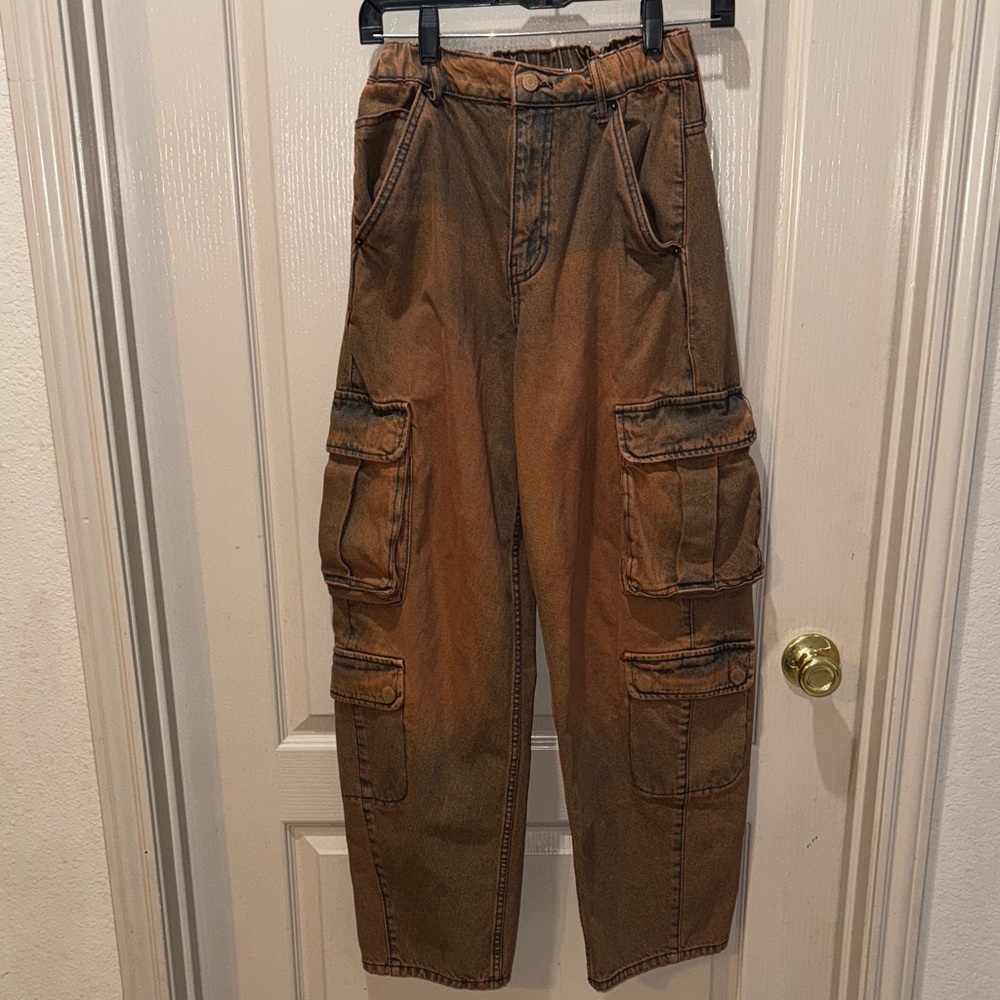 BDG Women’s over dyed acid wash Cargo Pants